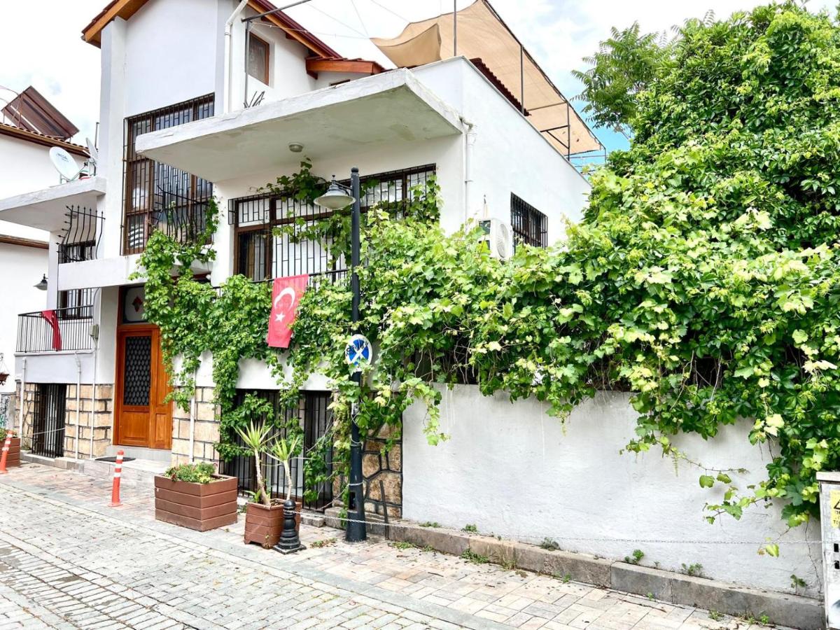 Konukzade OldTown Apart - B&B Adalia