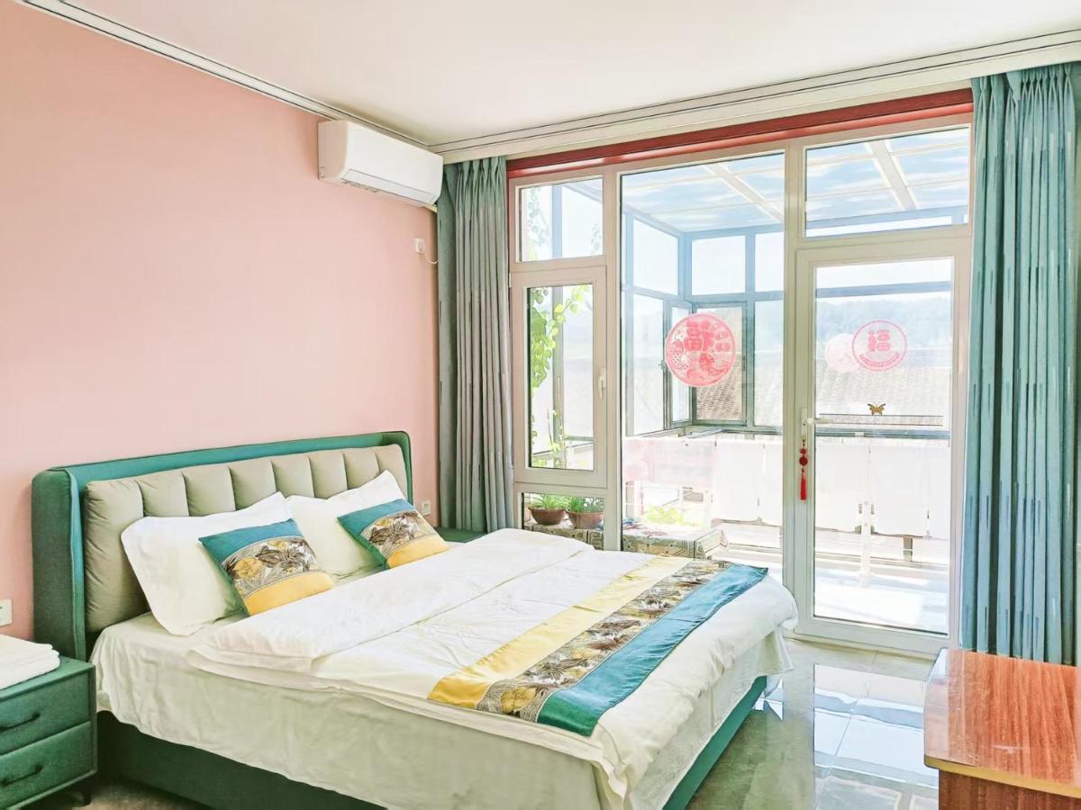 Chambre Double avec Balcon (2 Adultes + 1 Enfant)