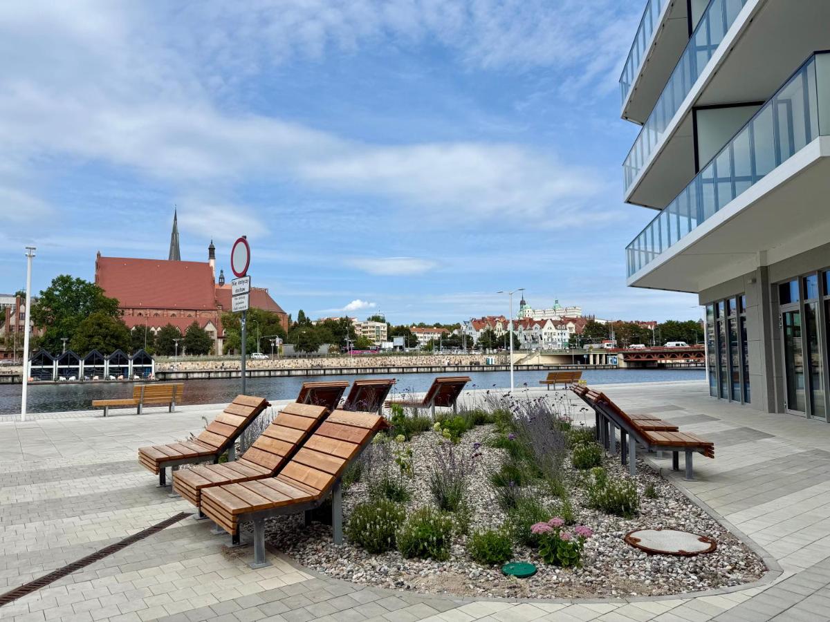 Nad Odrą Szczecin - luksusowy apartament z widokiem na Odrę, tarasem i klimatyzacją - B&B