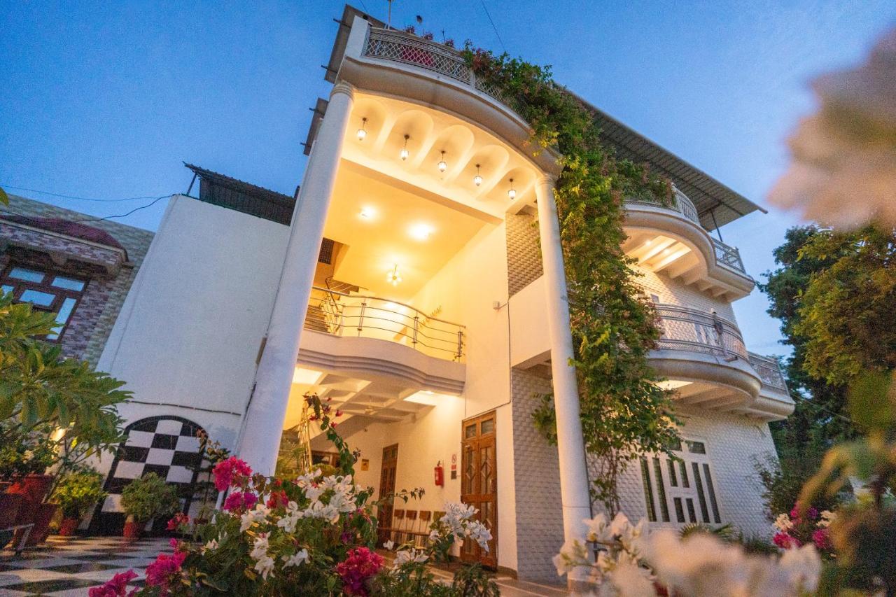 AnandMai Ghar - A Homestay in Gwalior - B&B