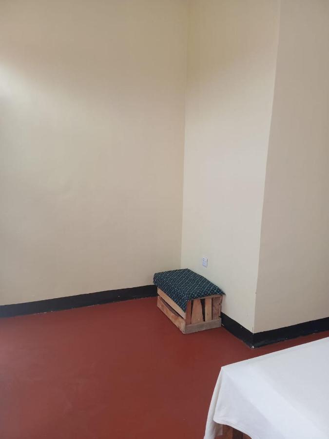 Deluxe Double Room (2 Adults + 1 Child)