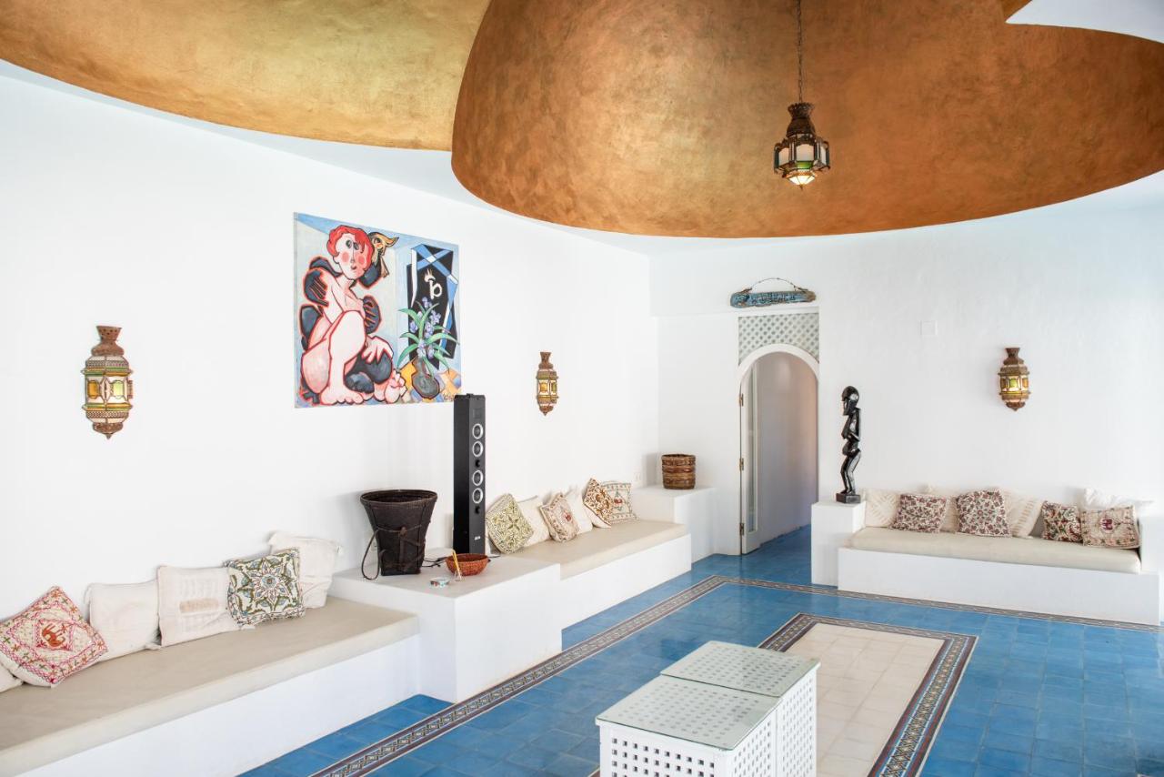 Villa 8br, Sea Views, Walk To The Beach, Pool - Ferienwohnung Santa Eulària des Riu