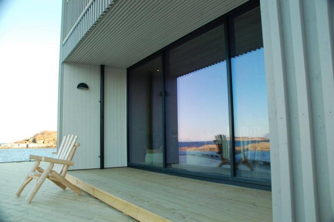 Seafront apartment Henningsvær - Bed and Breakfast Henningsvær