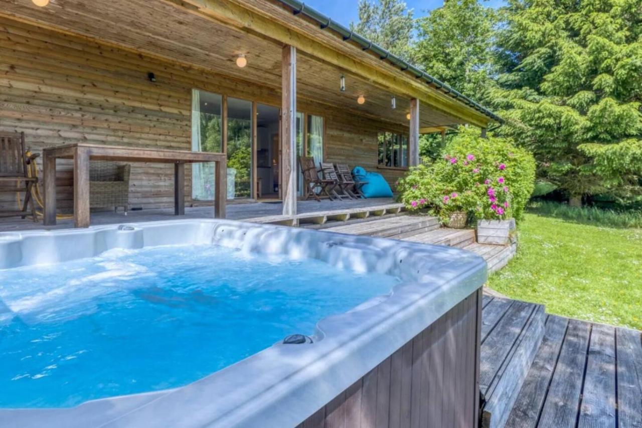 Ben Lawers Rest Cabin - Hot Tub and Loch Tay Vistas - Chambres d'hôtes Lawers