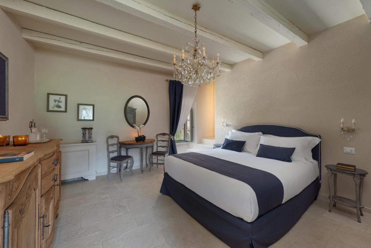 Deluxe Double Room with Shower