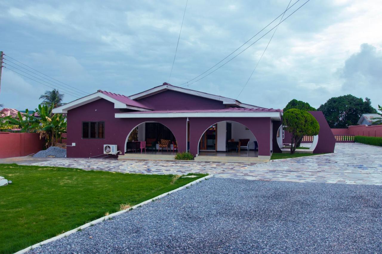 Chez Tina Guest House and Event Centre - Ferienwohnung Nyive