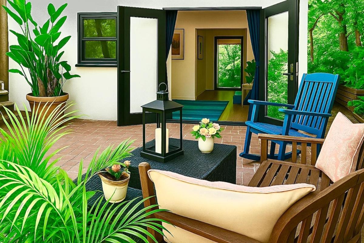 Chic Private Hollywood Hills Guest Suite Oasis with Tree-Top Views, Outdoor Living Room, Only 2 Minutes from Hollywood Boulevard - Chambres d’hôtes Los Angeles