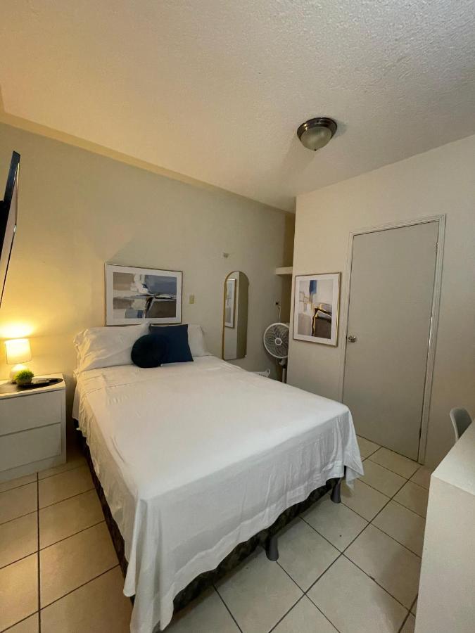 Habitación Privada No 2 Residencial Villa de las Hadas Zona Sur - B&B