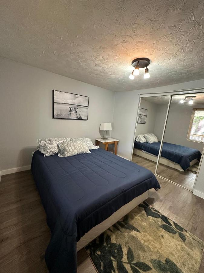 Queen Room with Shared Bathroom