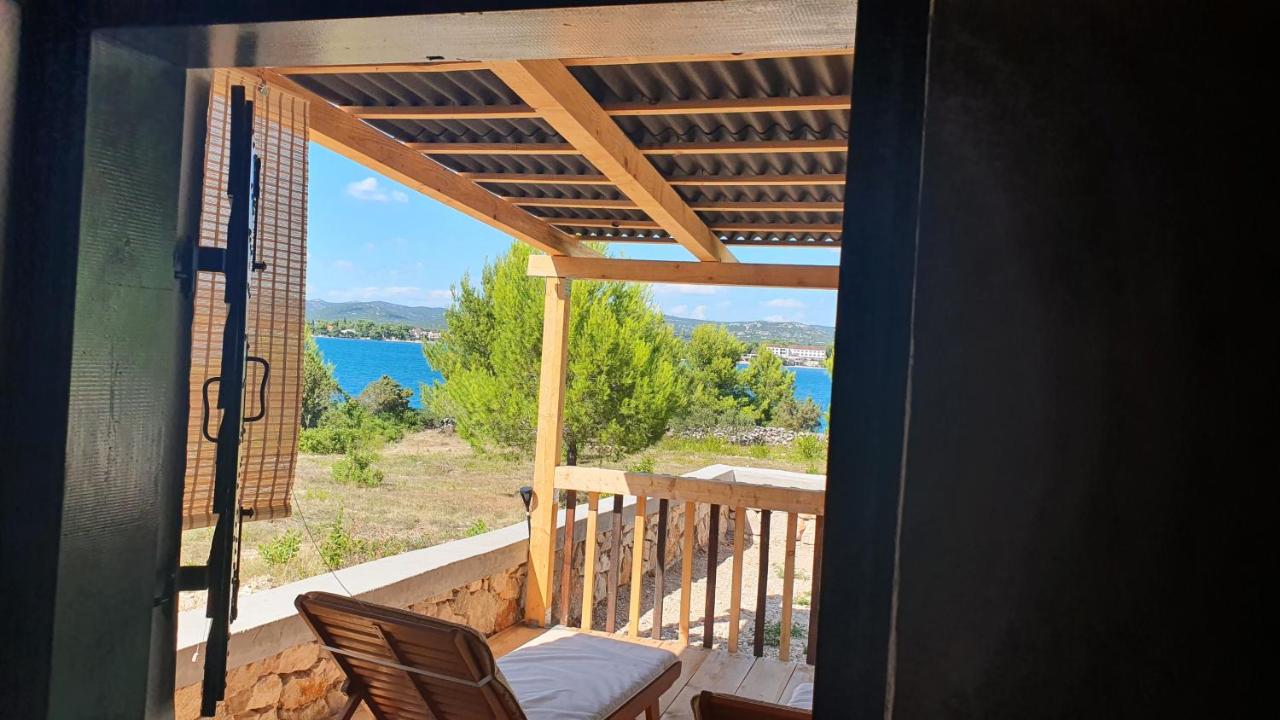 Robinson 2 - B&B Tisno