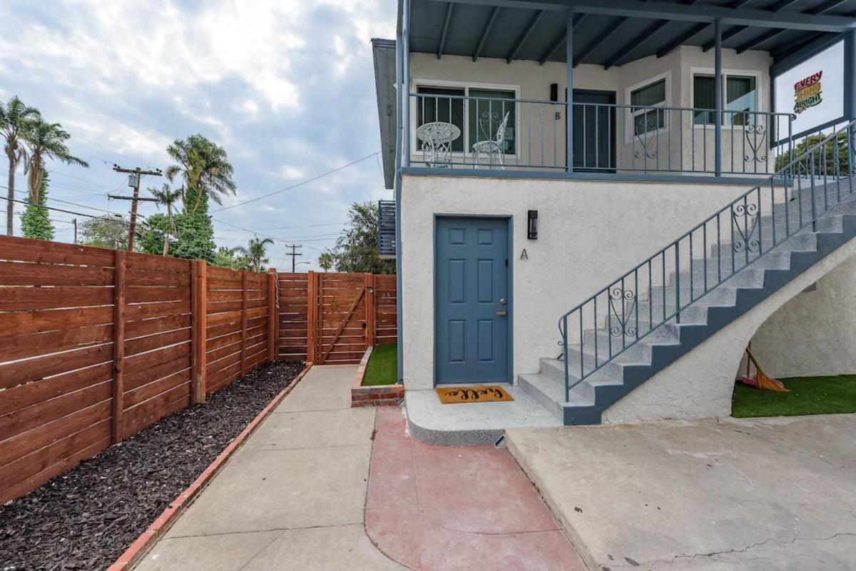 Central San Diego 2 BED Condo - B&B San Diego