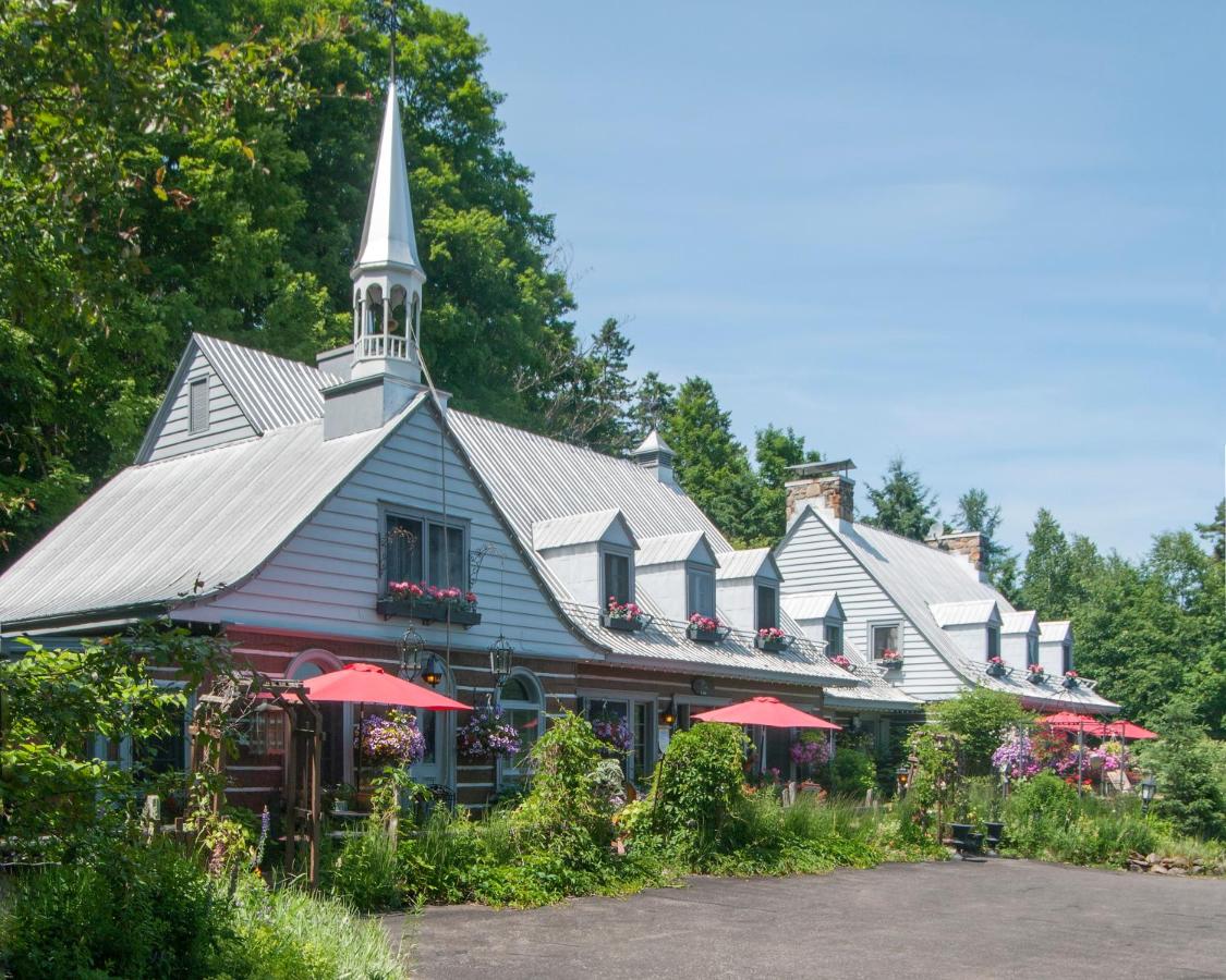 Le Petit Clocher Gite Touristique B & B - B&B Saint-Sauveur-des-Monts