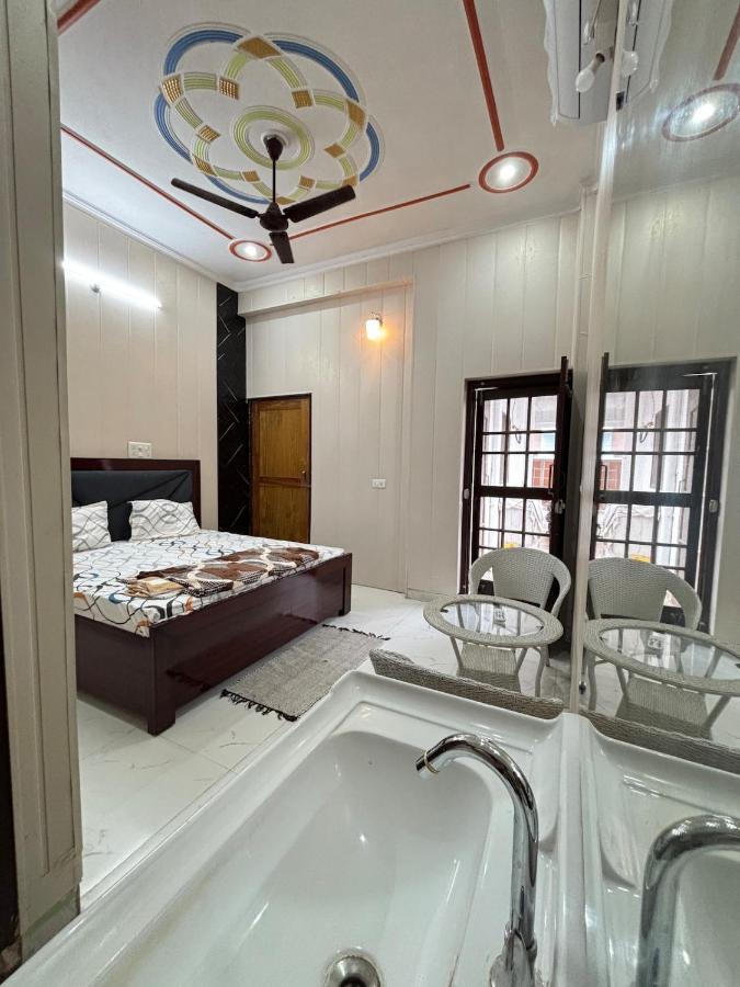 Private room -Tulsi Homestay