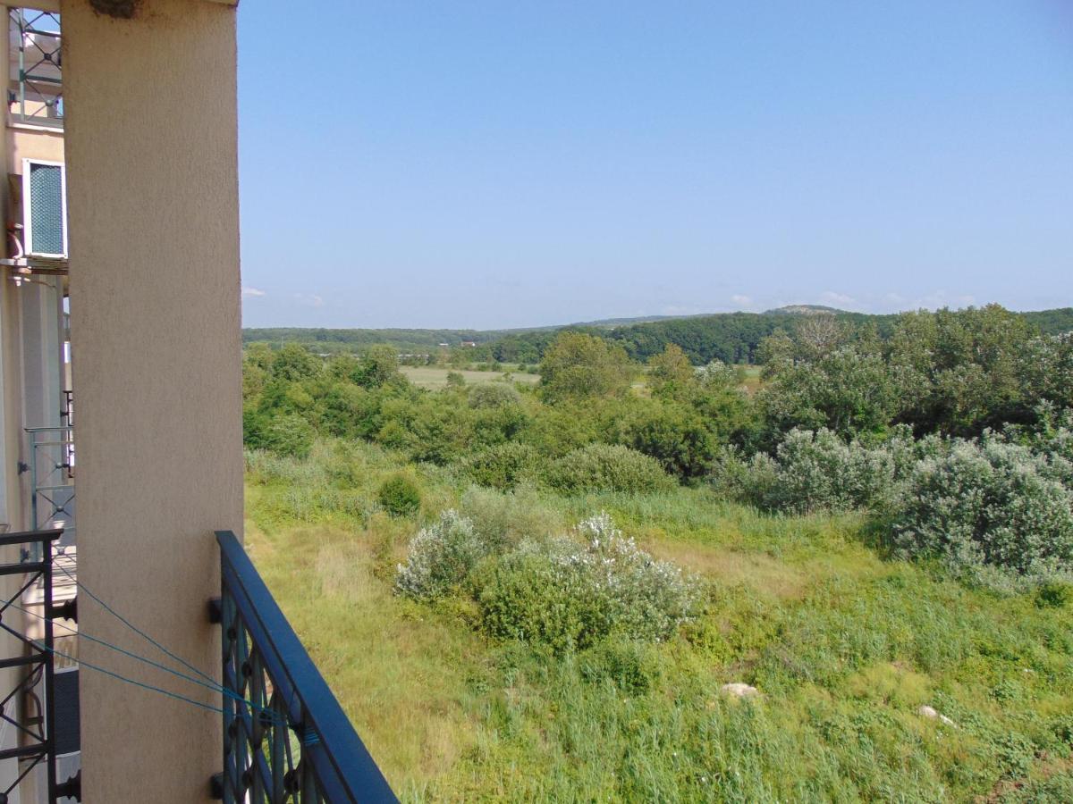 Studio with Side Sea View