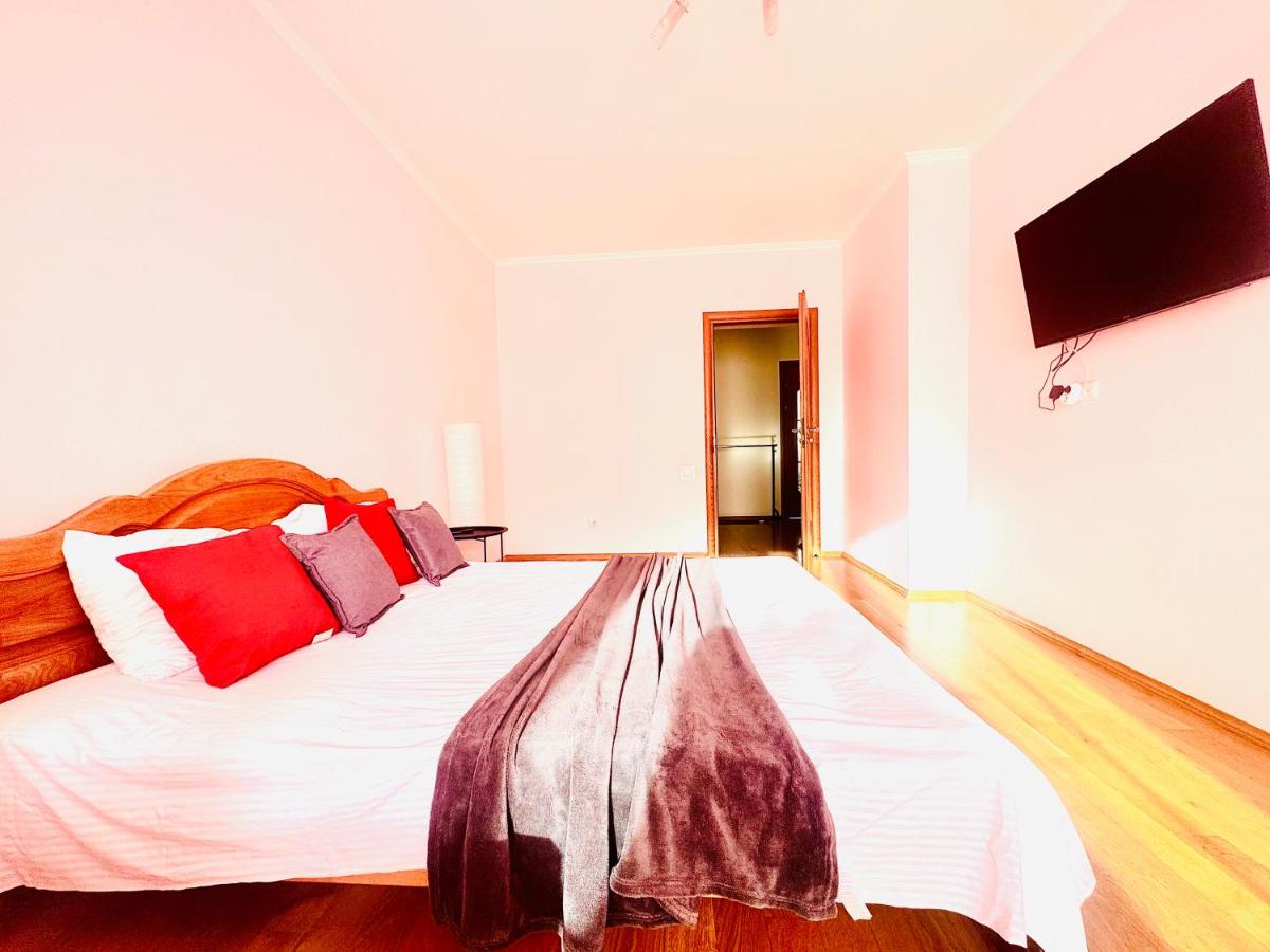 2 кімнати новобуд Вернадського 6 Червоноі калини Лісна - Bed and Breakfast Lviv