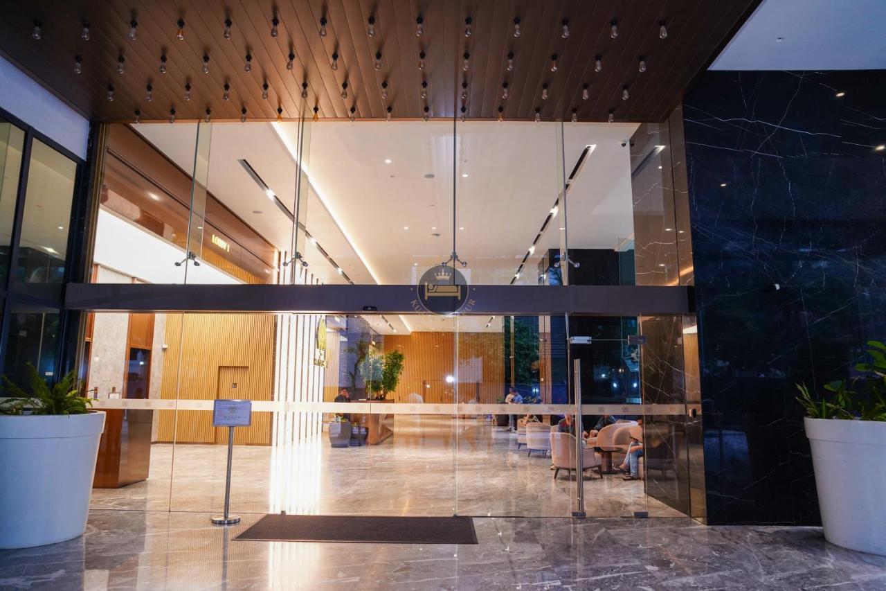 Crown Suites at Manor KLCC - B&B Gua Sai