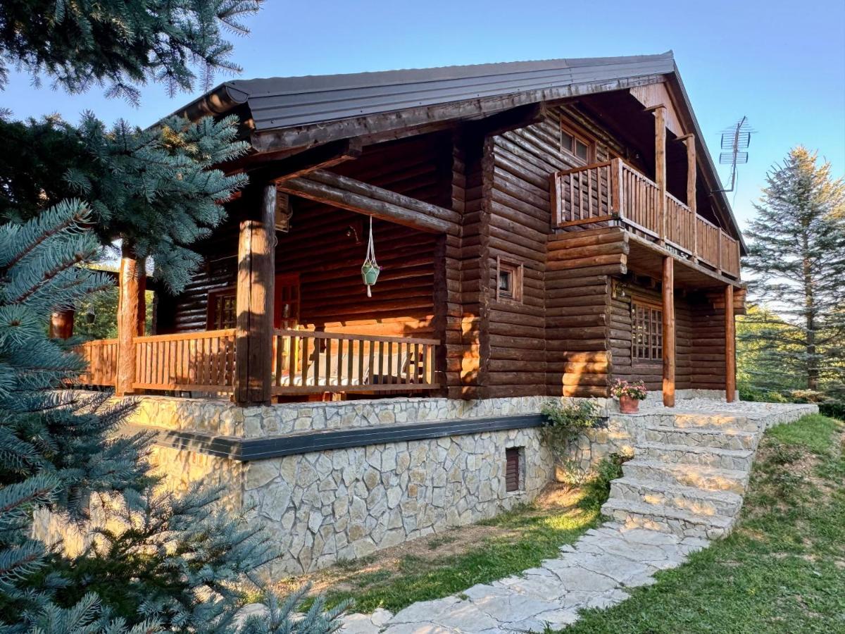 Pine River Dobrenica - B&B