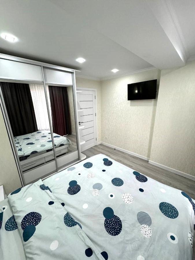 Excellent apartaments tolstoi str - B&B