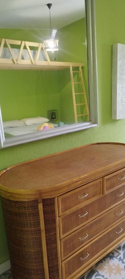 Chambre Triple Basique avec Salle de Bains Commune