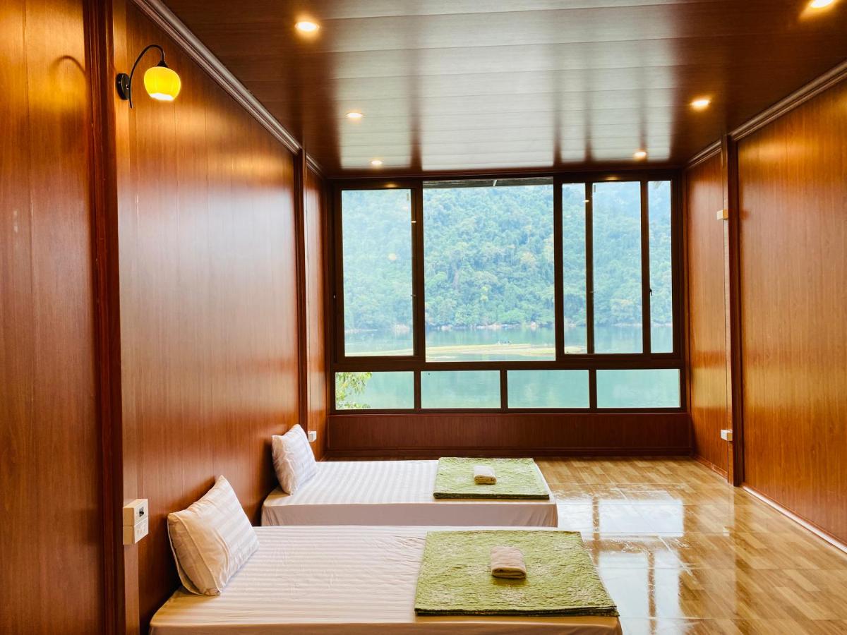 Triple Room with Lake View