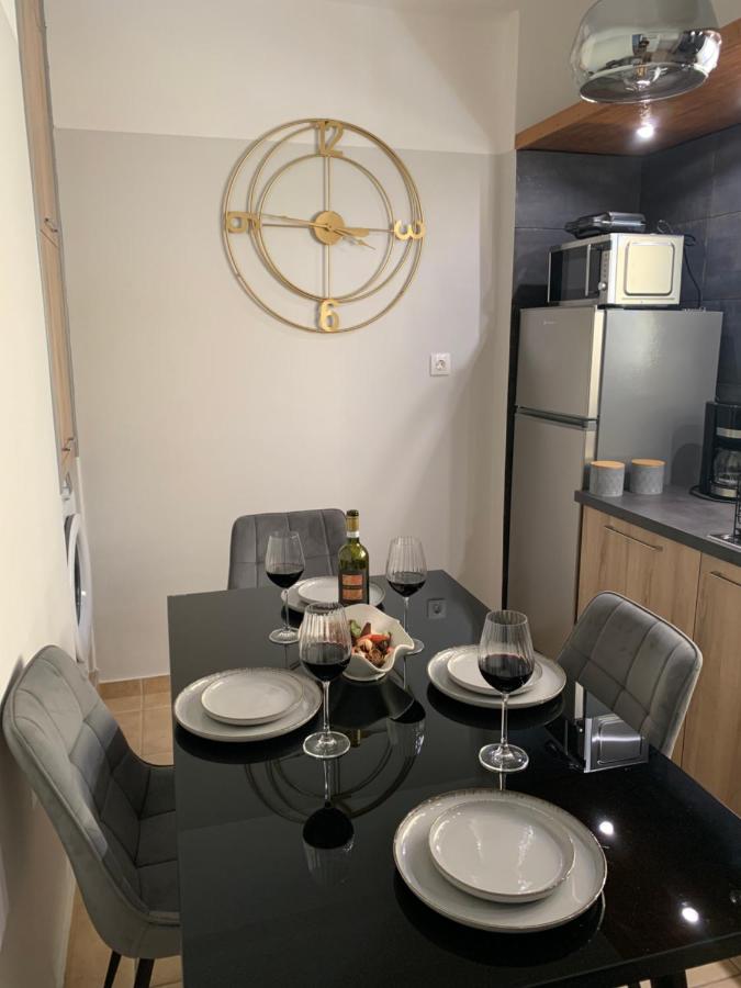 FK Apartments Artemida Sea View Near Athens Airport - B&B Loutsa