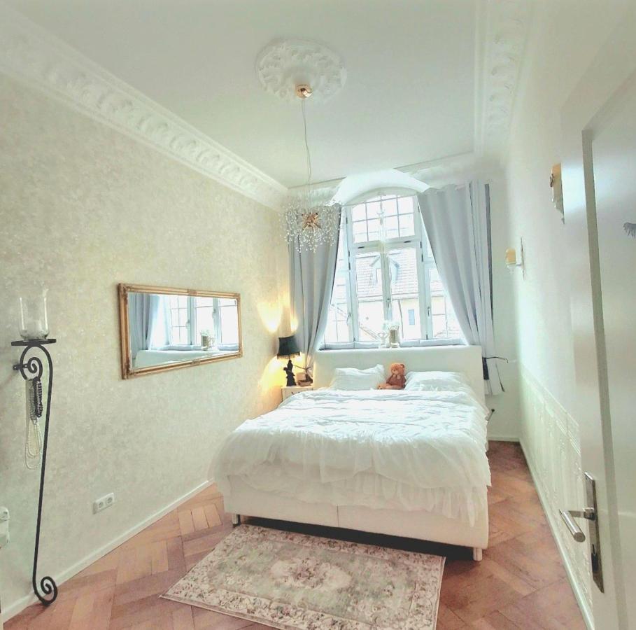 Hier schlafen Sie unter dem Barockhimel - Chambres d’hôtes Au in der Hallertau