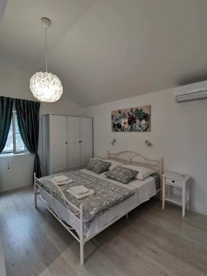 Apartment with City View