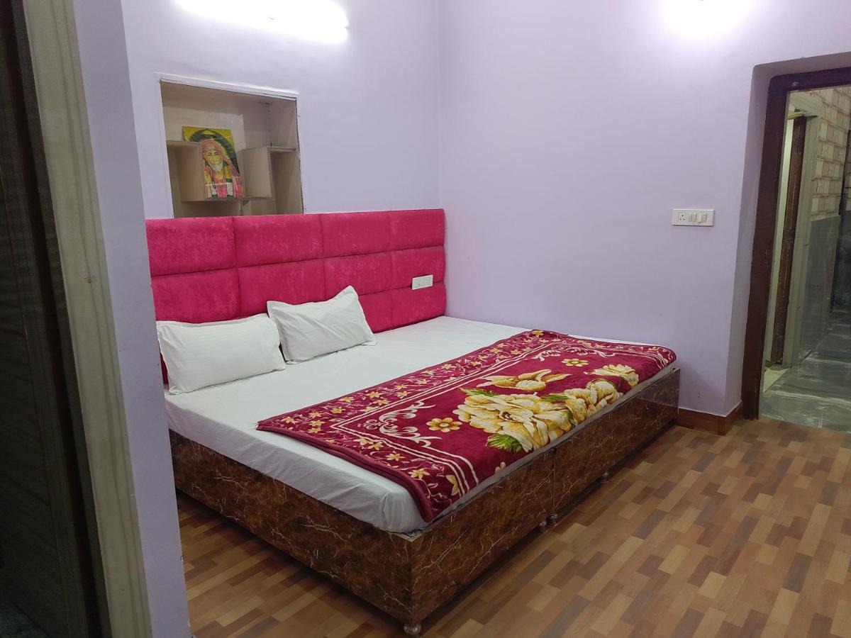 TEJAS DREAM STAY near GOLDEN TEMPLE - B&B Amritsar