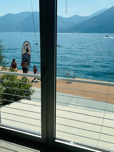 Apartment with Lake View