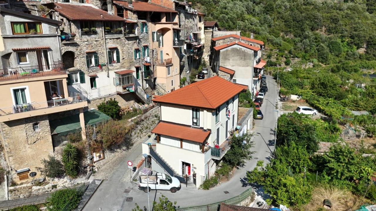 Casa del sole - Bed and Breakfast Rocchetta Nervina