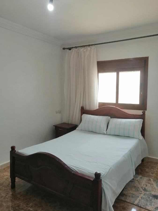 Three-Bedroom Apartment with Balcony