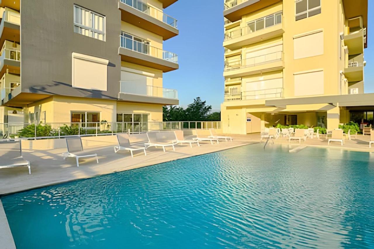 Costal View Apt. Walkable To Beach & Restaurants - Chambres d'hôtes Juan Dolio