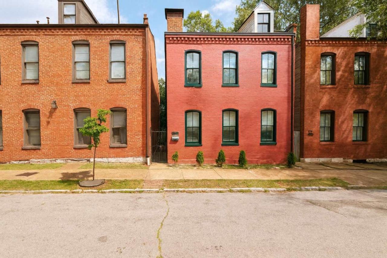 Soulard 2BR Balcony Free Parking Walk to Dining - Chambres d’hôtes Soulard