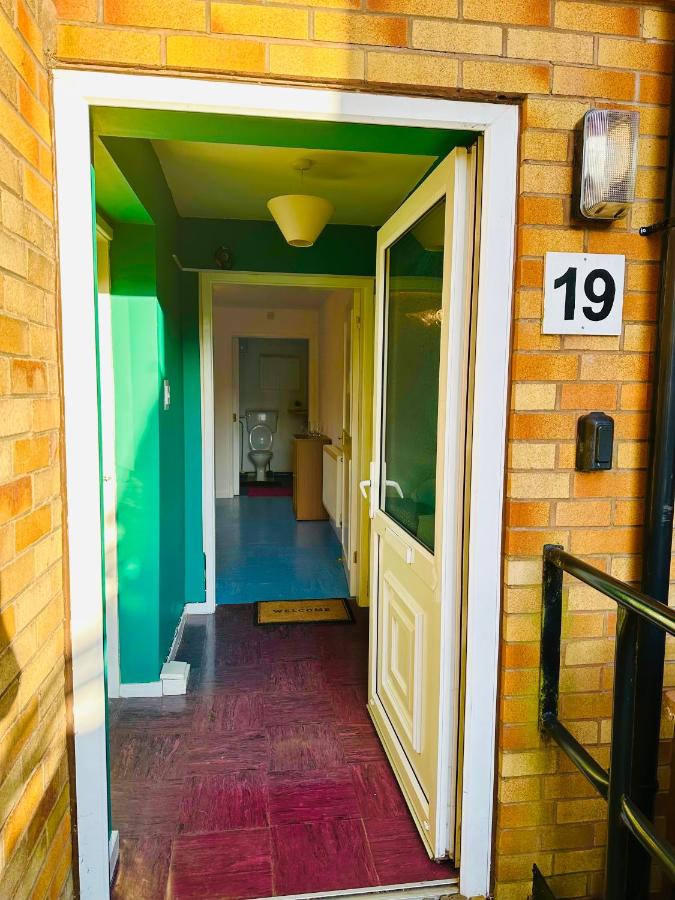 Cozy Comfort Suite - Ferienwohnung Stoke-on-Trent