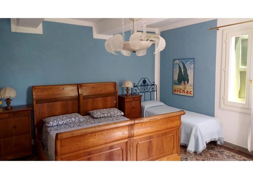 Chambre Triple avec Salle de Bains Privative