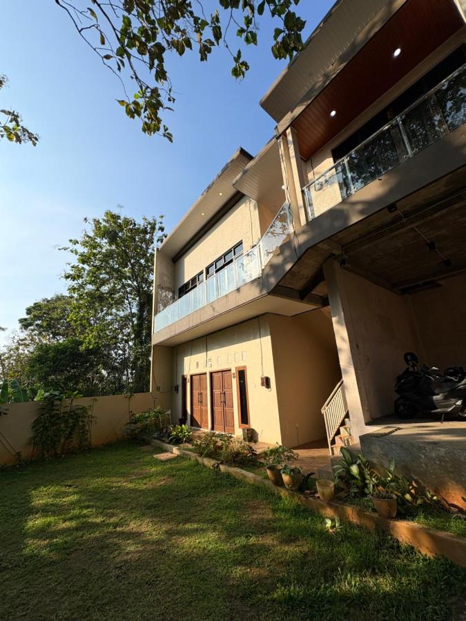 Kreo Guest House - B&B Gunungpati