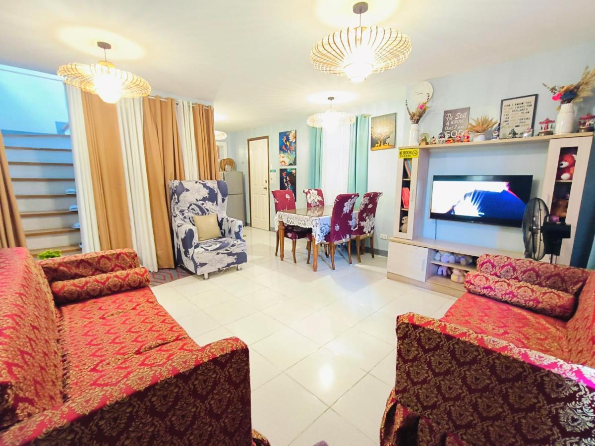 Transient inSan Pablo Laguna by Asuncion - B&B
