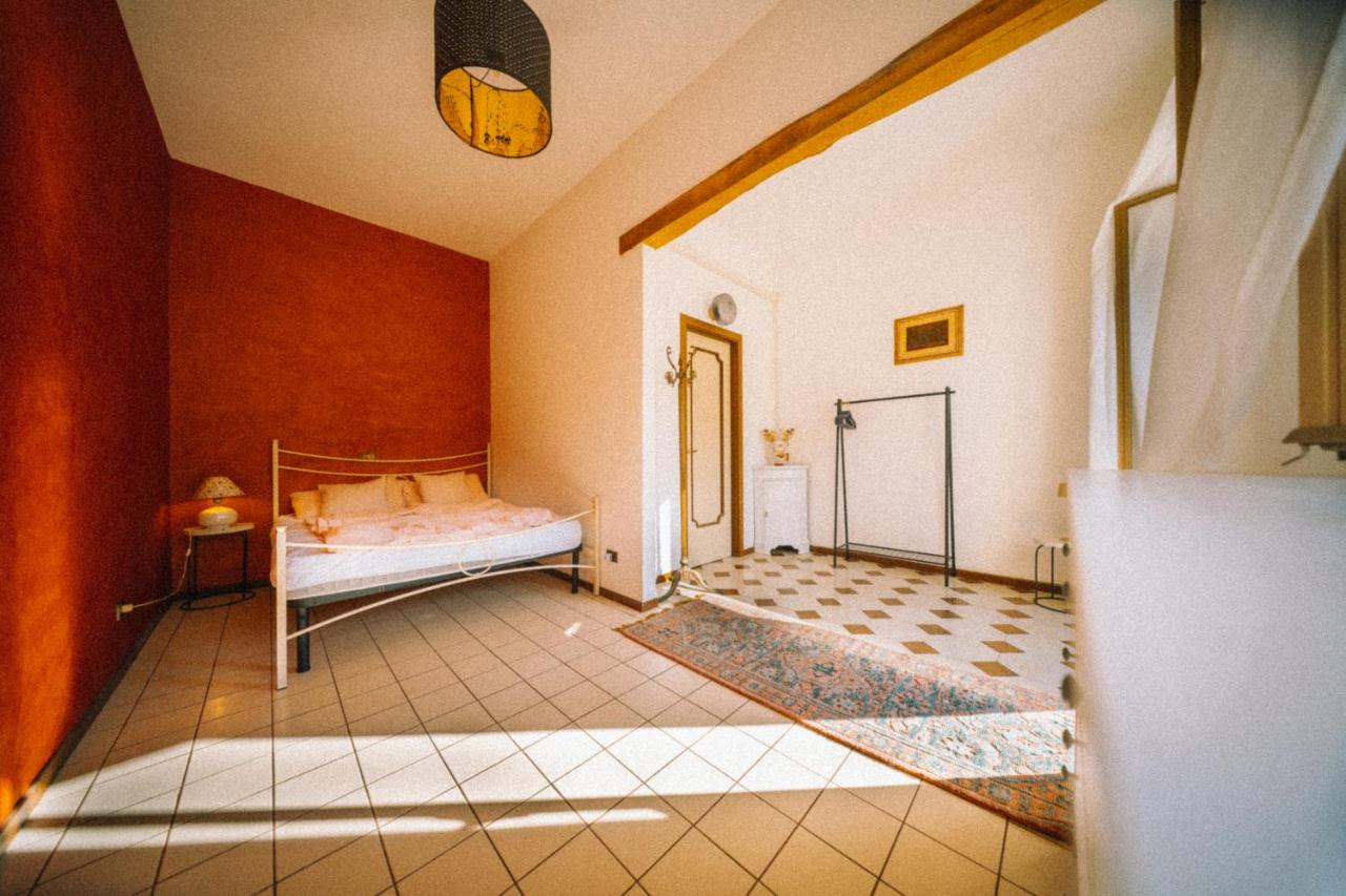 Cozy Room with Terrace, Ping Pong & Billiard Table - B&B Montemolino