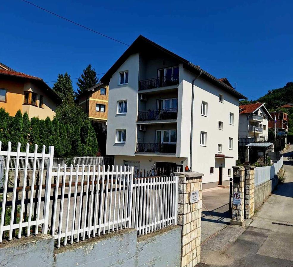 CityLights Sarajevo Apartment - Bed and Breakfast Sarajevo