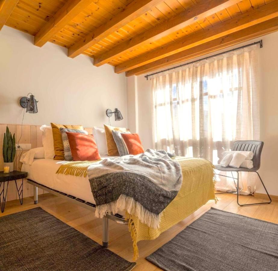 Apartament familiar de luxe i balcó amb vistes by RURAL D'ÀNEU - Chambres d'hôtes València d'Àneu