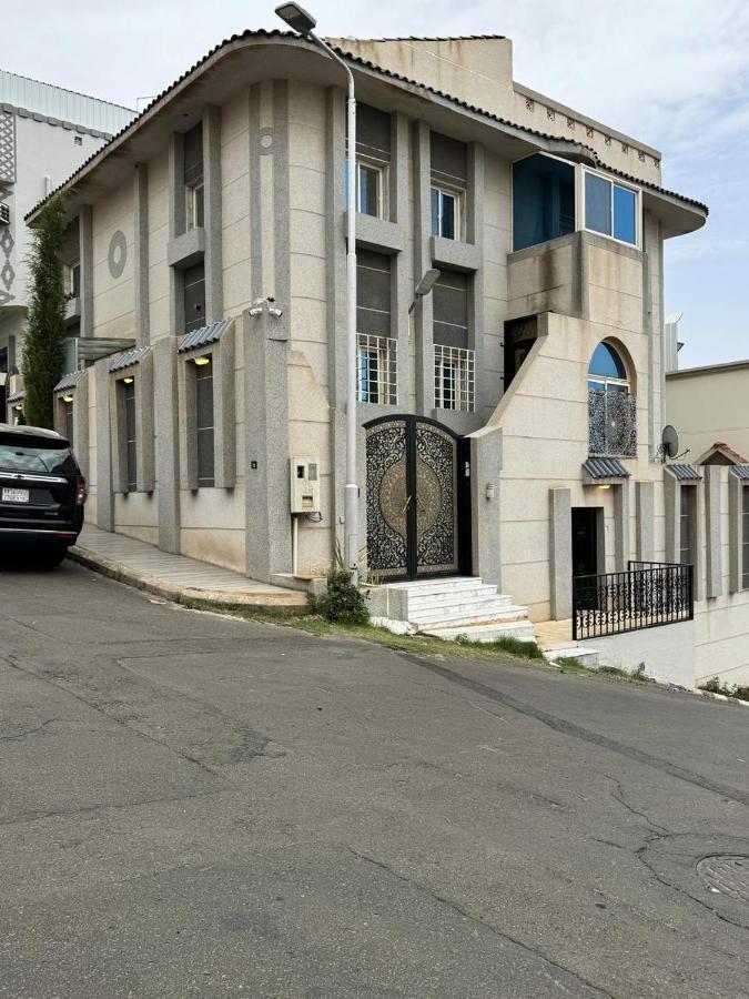 شقة فاخرة ومستقلة جديدة - B&B Abha