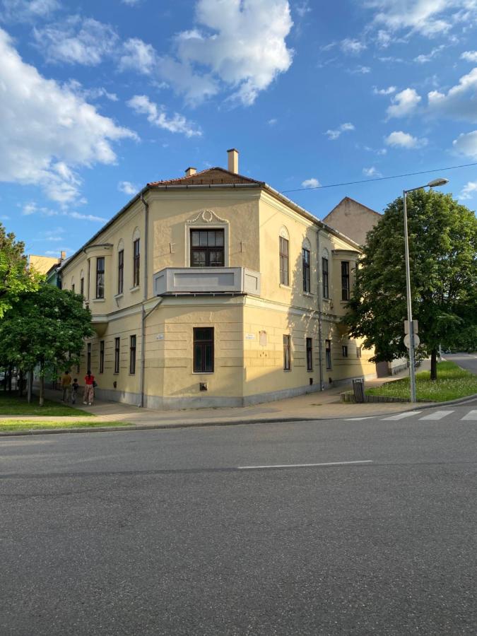 Török Rezidencia - B&B Eger