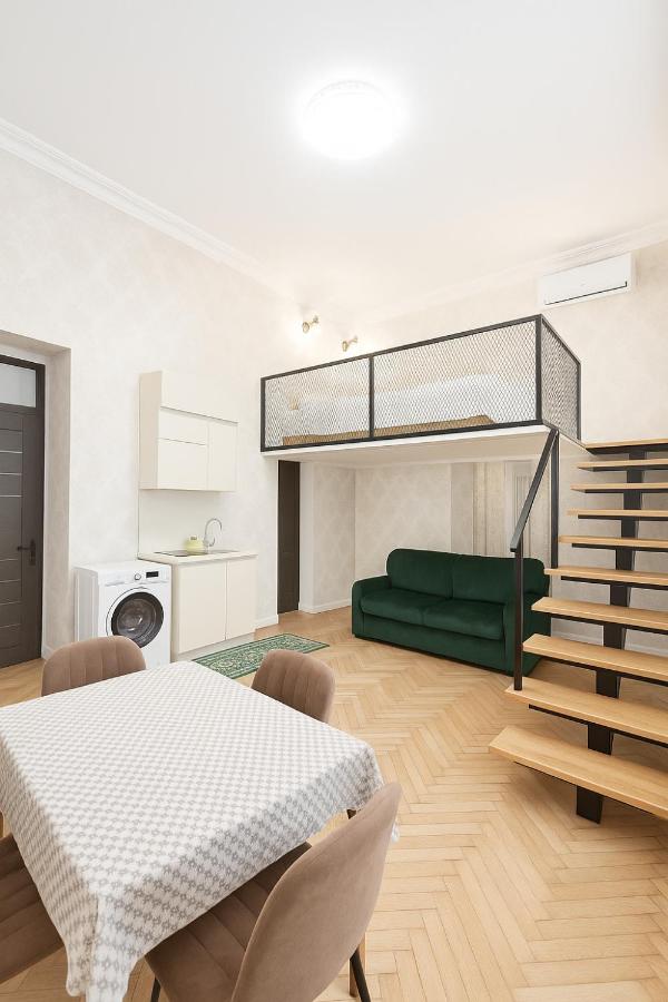 Daisy Apartment-Pushkin II Lane - B&B