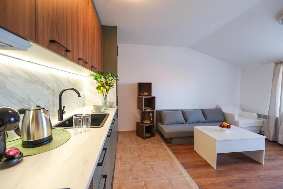 Bansko Nest 1BR Mountain View near Ski Lift - Chambres d’hôtes Bansko