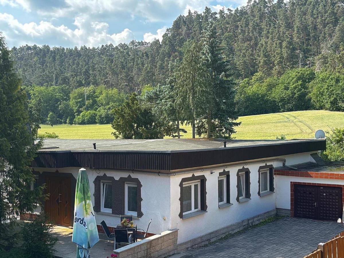 Zur Teufelsmauer - Chambres d’hôtes Helsungen