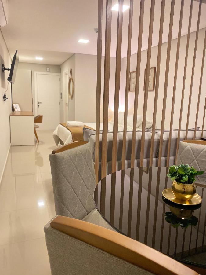 Bello y confortable Apartamento con Parking - B&B