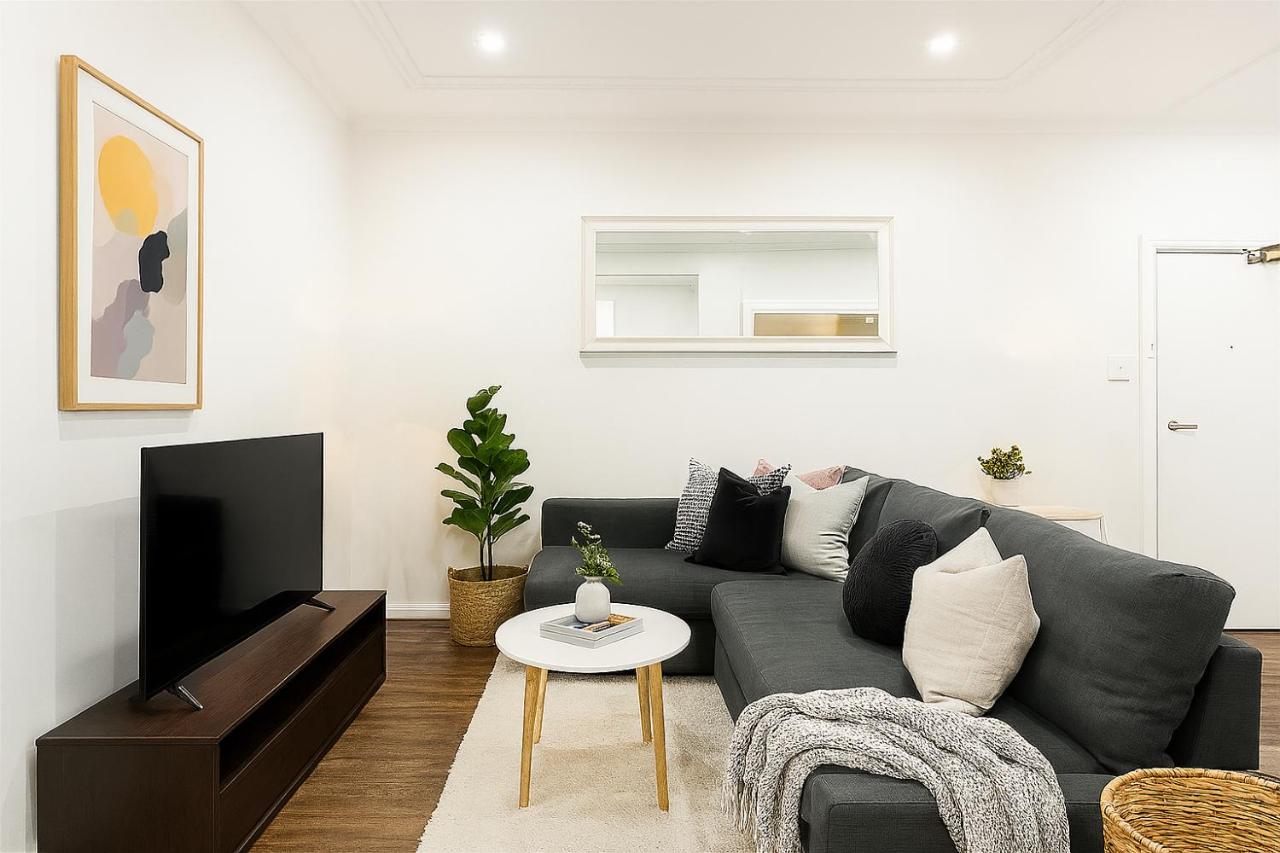 Harbourside stay in Kirribilli, with Opera House glimpses - Ferienwohnung Sydney