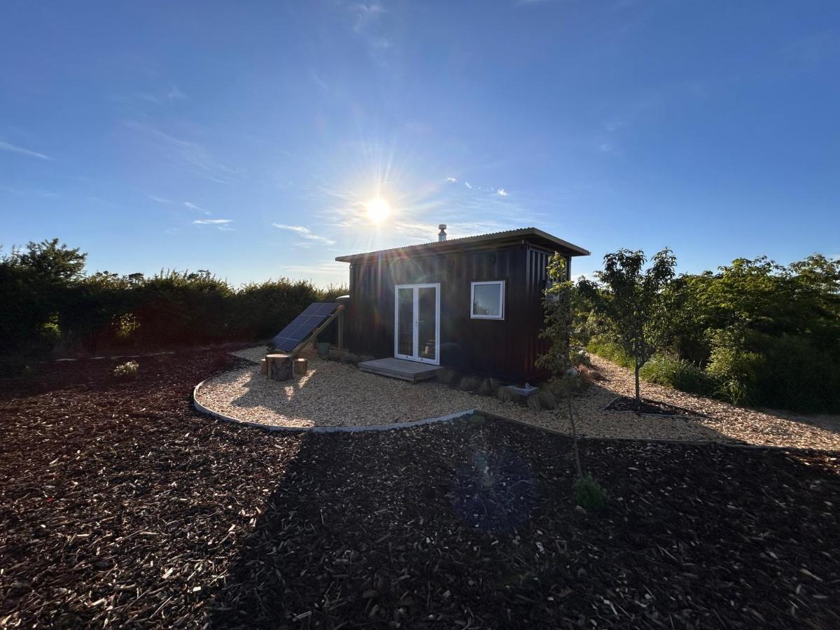 Cosy Tiny Container Cabin - B&B