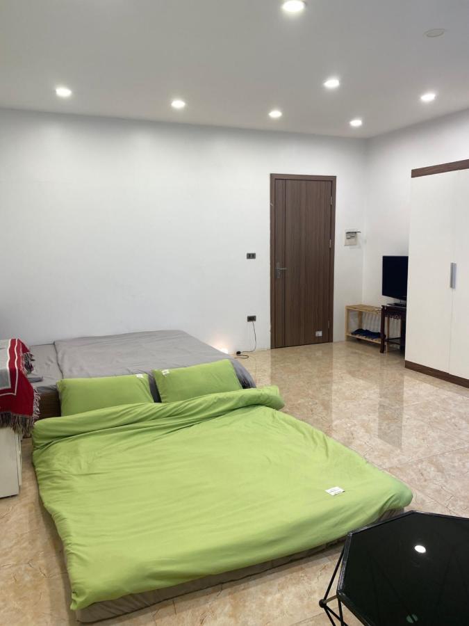 Deluxe Studio