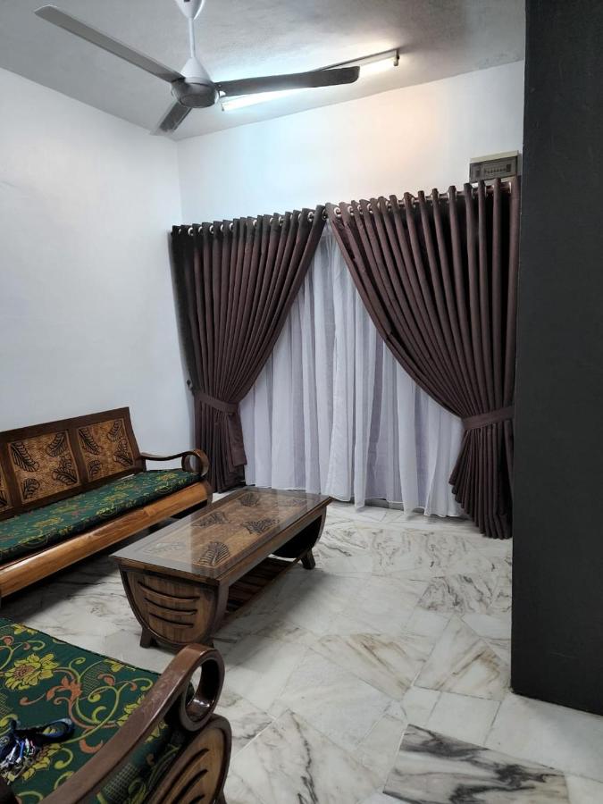 ROSH'Homestay - B&B Sungai Pelek
